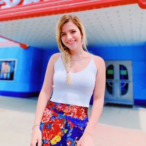 Meet your Posher, Olivia